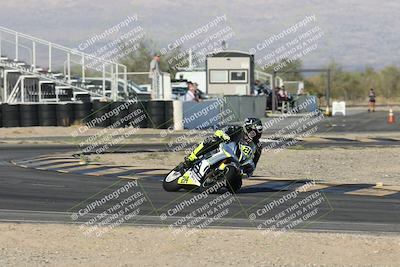 media/Nov-02-2025-CVMA (Sun) [[337aff29ab]]/Race 17-Amateur Supersport Middleweight/